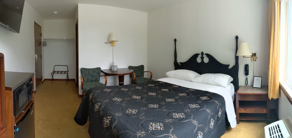 South Side Inn Burlington - photo 22
