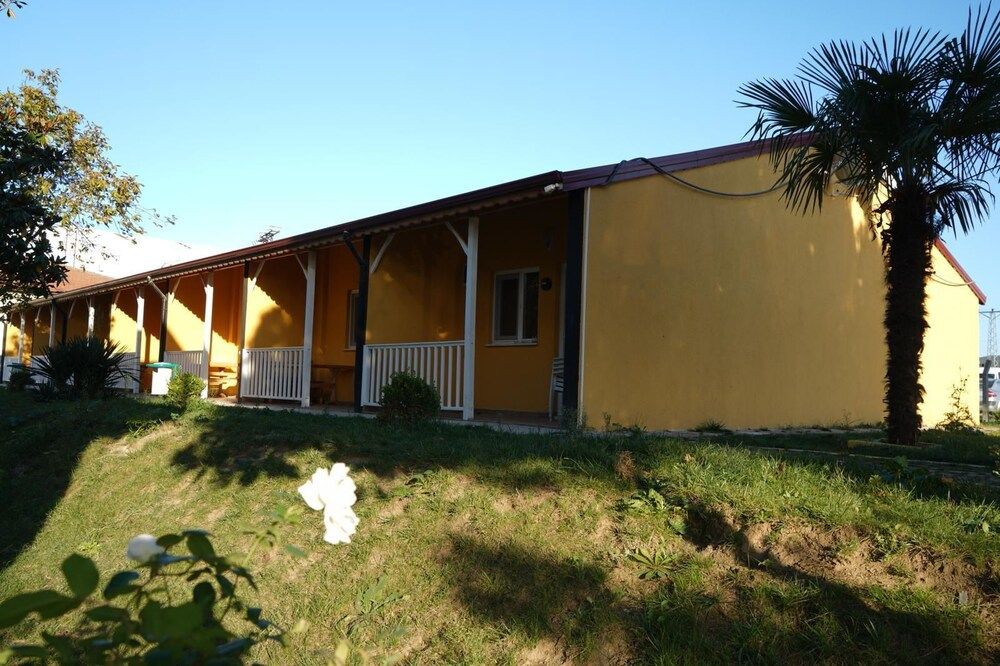 Hersek Otel — hotel in Altinova