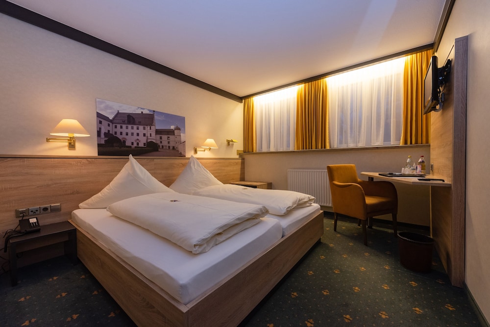 Hotel am Schloss — Illertissen — photo 3