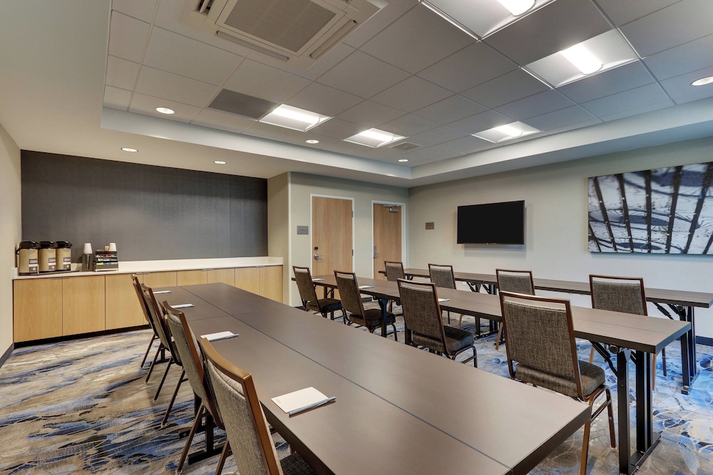 Fairfield Inn & Suites by Marriott Warsaw - photo 26