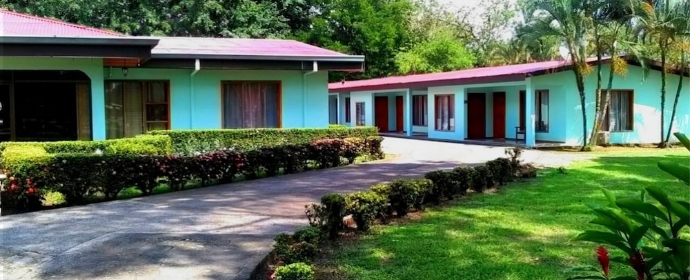 Hospedaje Altamira - carbon neutral hotel in Quesada