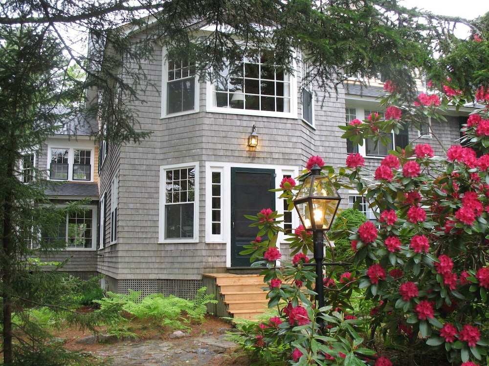 Harbourside Inn — Bar Harbor — photo 2
