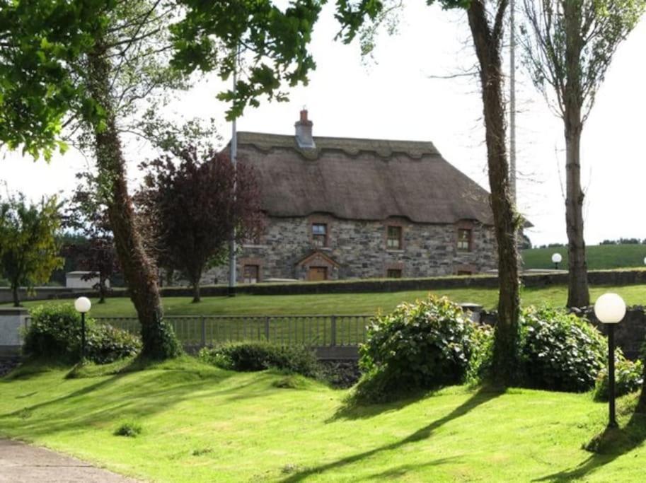 An Maide Bán Cootehill - last minute hotel in Cootehill