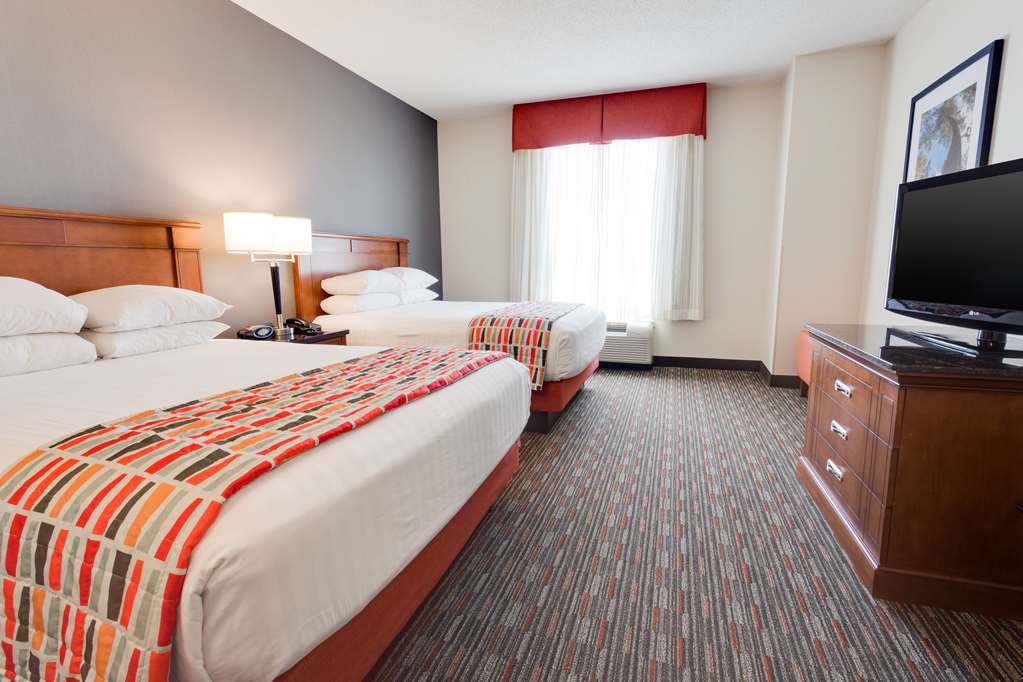 Drury Inn & Suites Greenville - photo 7