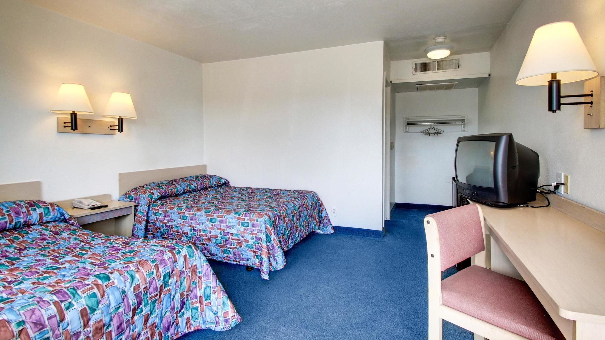 Motel 6 Des Moines South Airport - featured photo