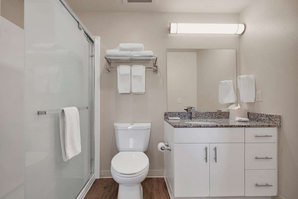 WaterWalk Extended Stay by Wyndham Charlotte Arrowood - photo 25