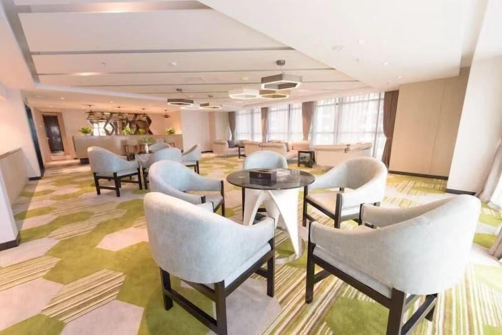 Howard Johnson Life Changrong in Qinzhou, People's Republic of China