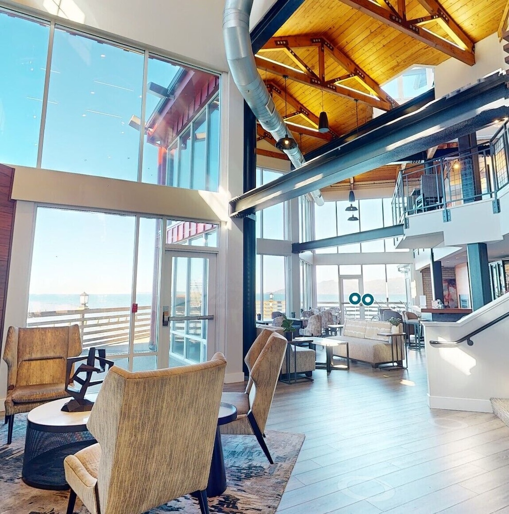 Cannery Pier Hotel & Spa - photo 8