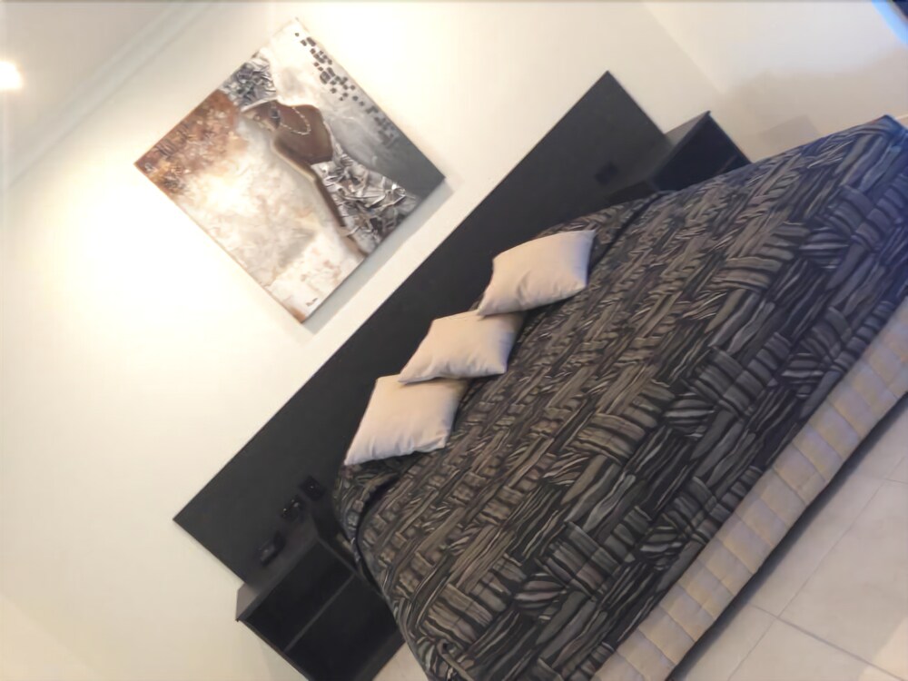 Emerald Western Gateway Motel