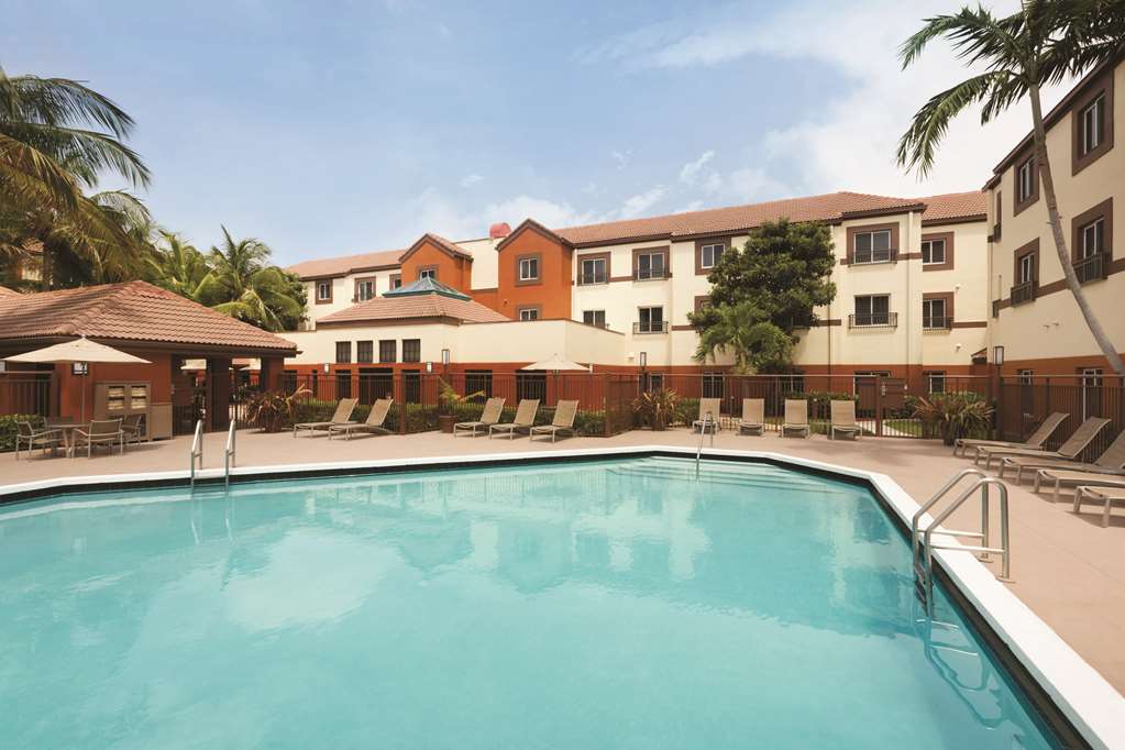 HYATT house Miami Airport - photo 21