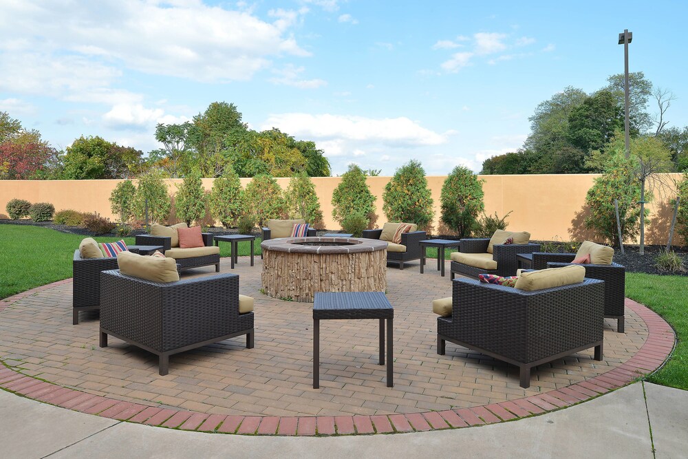 Courtyard by Marriott Burlington Mt. Holly Westampton - photo 16