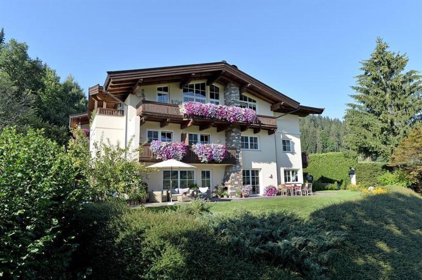 Haus Waldegg — 4-Star Luxury Hotel in Brixen Im Thale, Austria