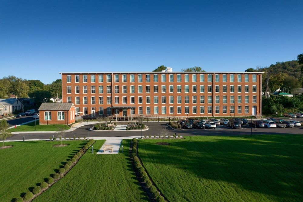 Fairfield Inn & Suites Madison Historic Eagle Cotton Mill in Madison, United States