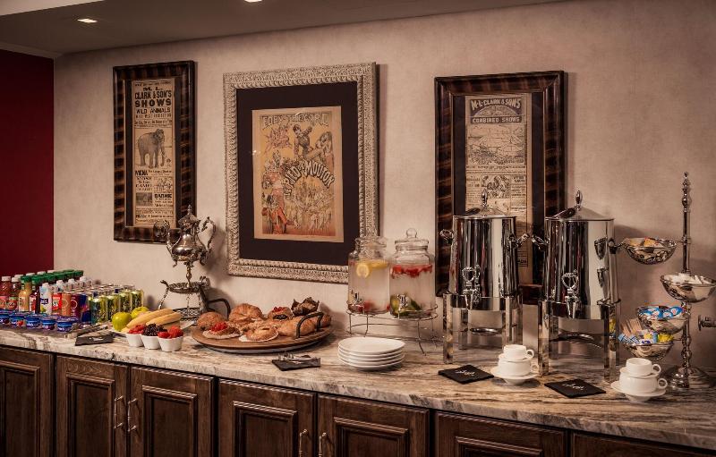 The Ivey's Hotel - photo 25