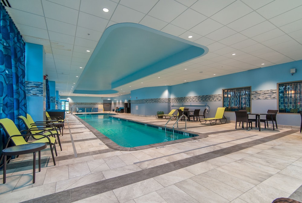 Hampton Inn Norwich - photo 49