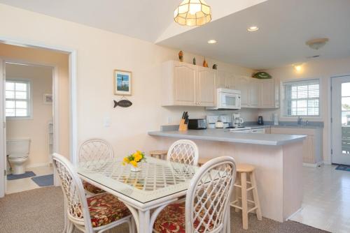 No Worries by Oak Island Accommodations - photo 28