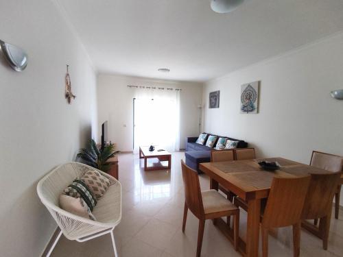 1D Areias de Porches Pool & A C Casas & Papéis — 4-Star Luxury Hotel in Armacao De Pera, Portugal