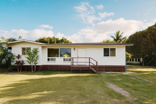 Hale Moana Retreat AC Walk to Ocean and Spacious Family Stay — hotel in La'ie