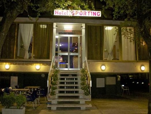 Bitterroot Escape - carbon neutral hotel in Whitefish
