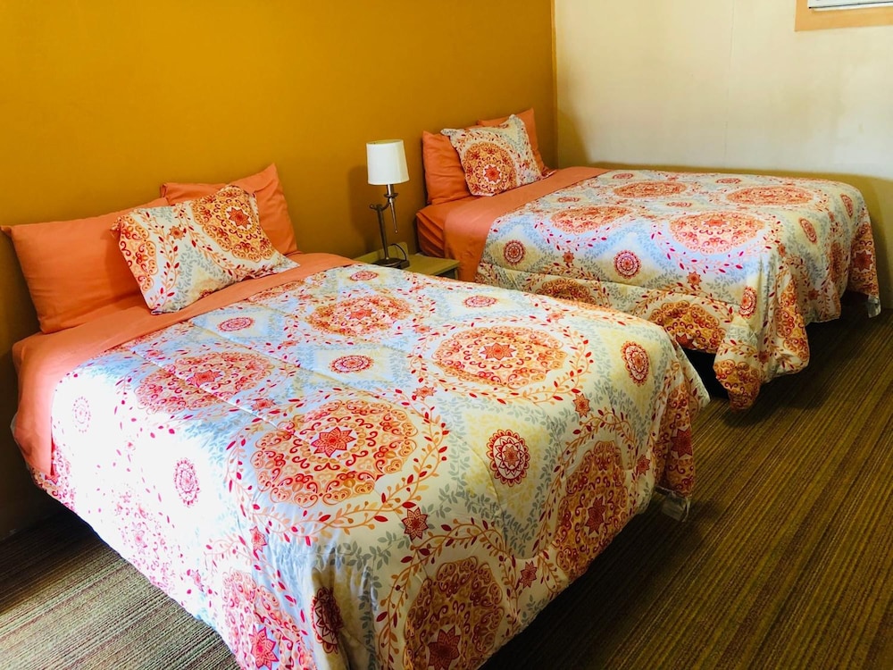 El Rey Motel - photo 6