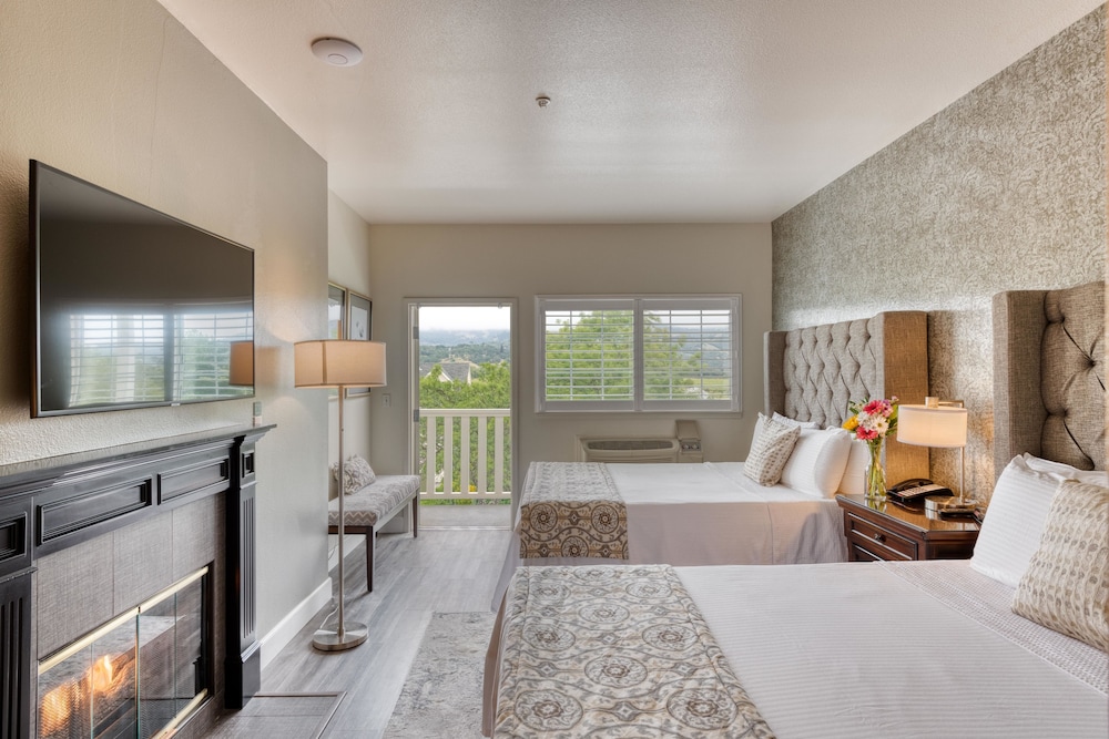 Geyserville Inn - photo 12