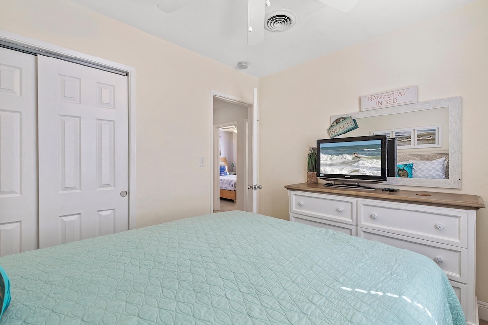 Beachside Oasis — New Smyrna Beach — photo 4