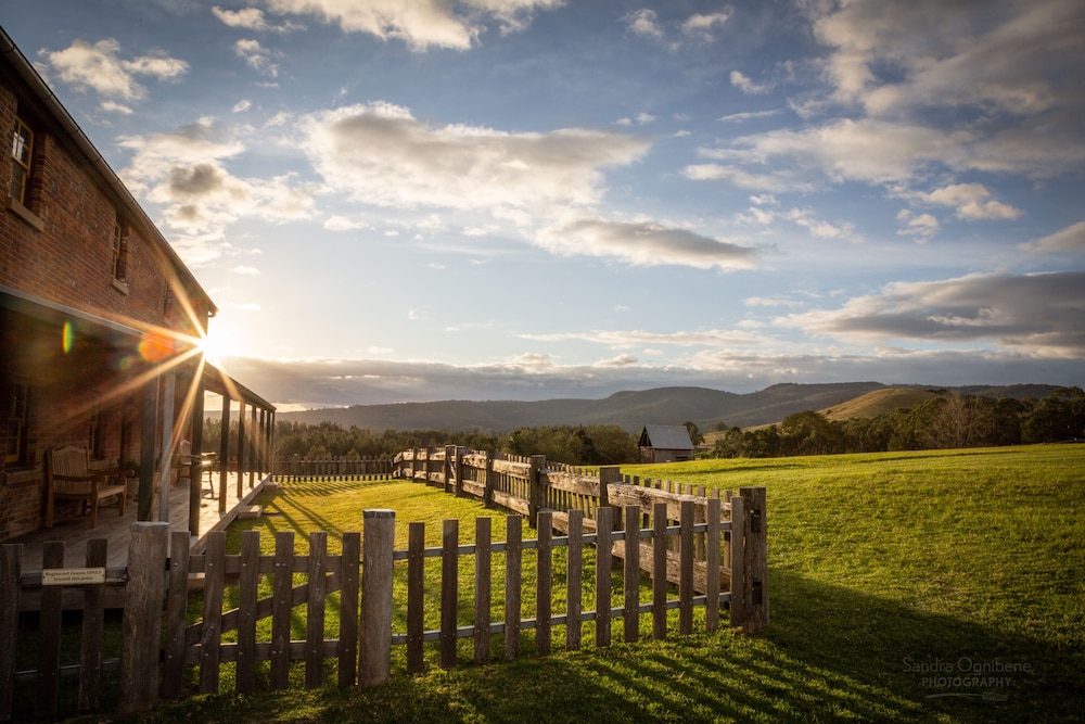 The Barracks Tocal — 4-Star Luxury Hotel in Newcastle, Australia
