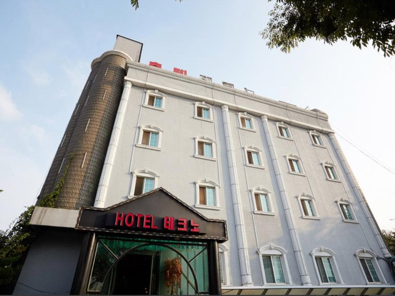 Top Hotel Yongin in Hwaseong-Si, South Korea