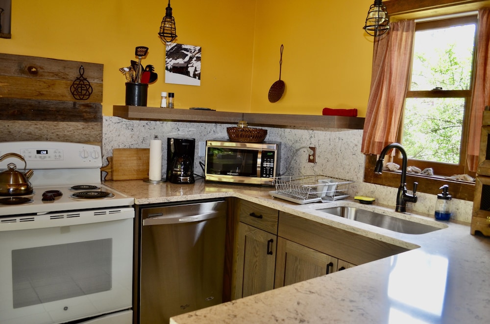Ouray Main Street Inn - photo 73