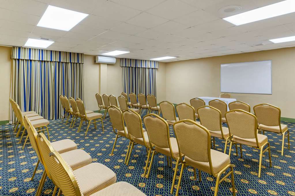 Quality Inn & Suites Greensboro High Point - photo 37