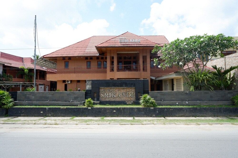 RedDoorz Plus near Haluoleo University — Kendari — photo 2