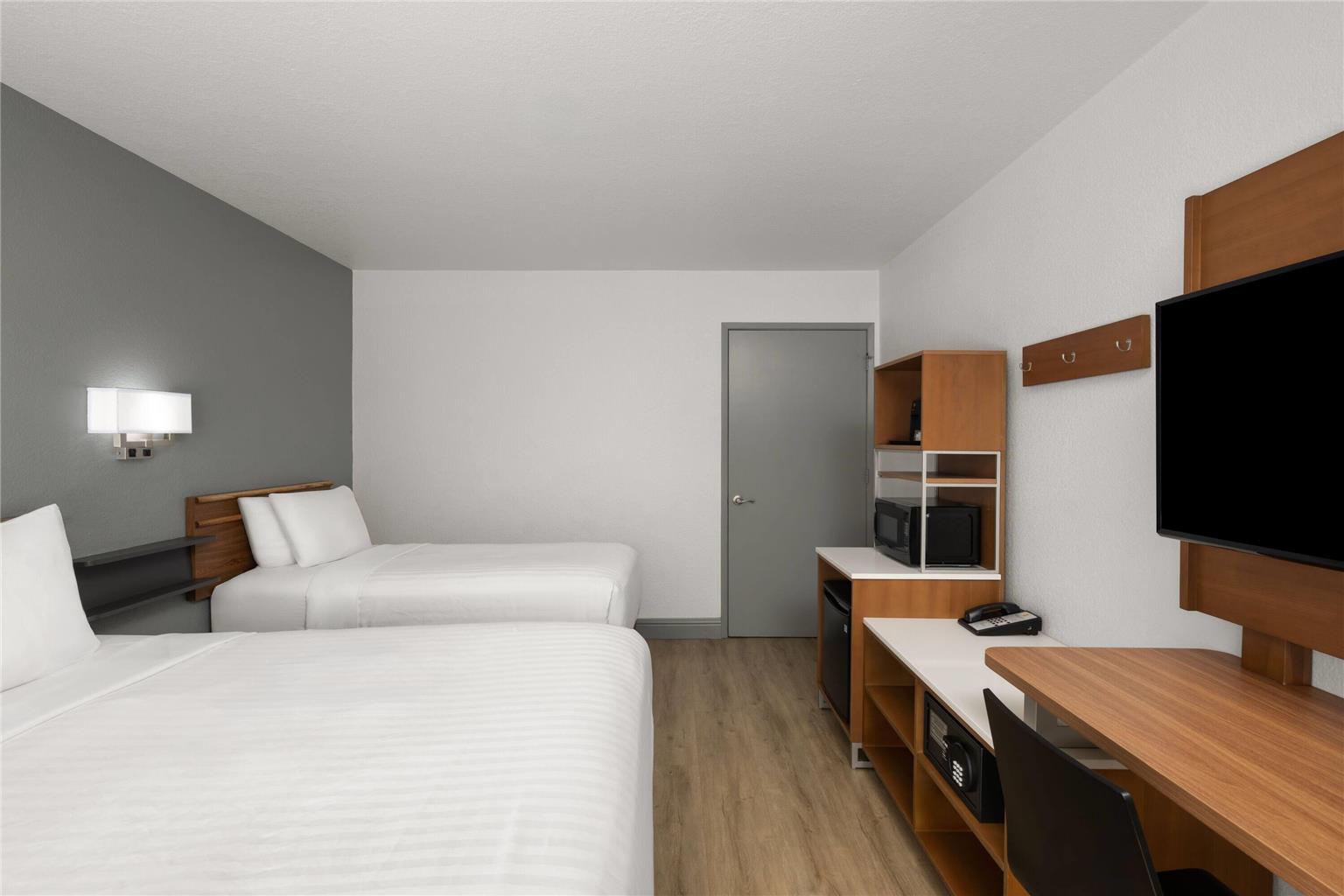 Super 8 by Wyndham Fort Bragg - photo 21