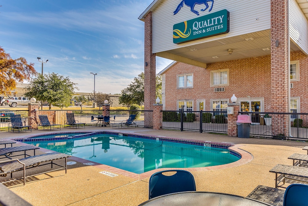 Baymont by Wyndham Willow Park - photo 13
