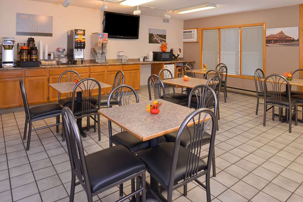 Americas Best Value Inn & Suites Atlantic - photo 30