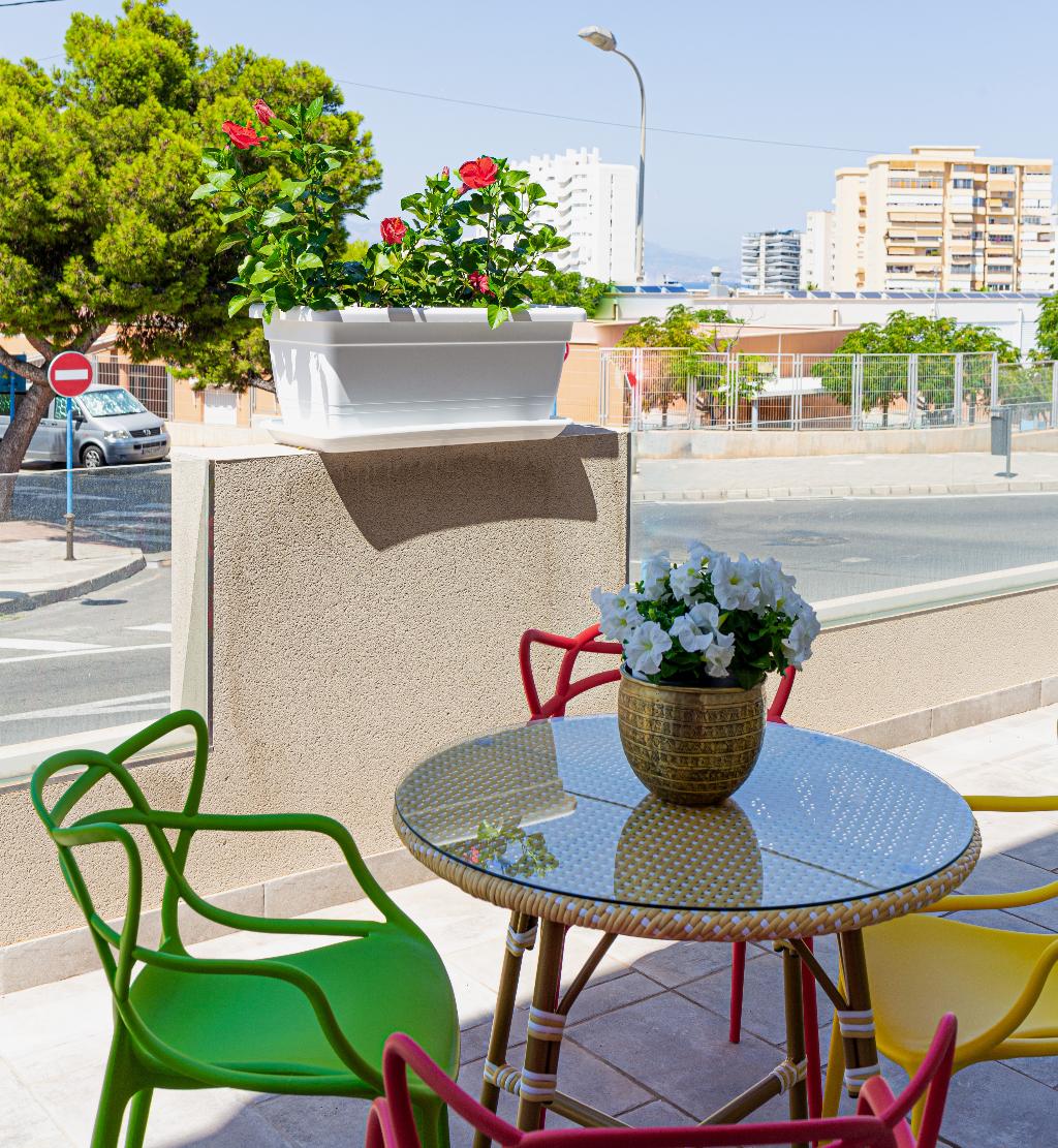 Mar Apartments — 4-Star Luxury Hotel in Alicante, Spain
