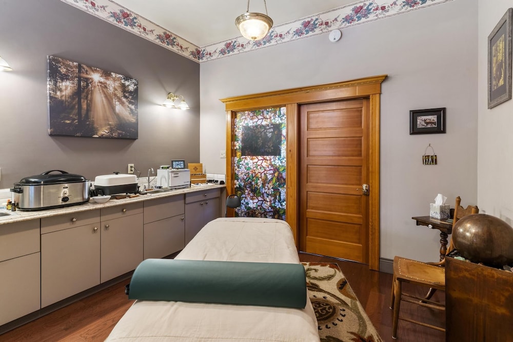Cripple Creek Hospitality House & Travel Park - photo 49