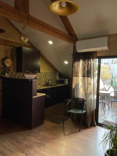 Beautiful Apartment on Atoneli
