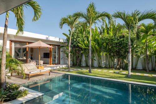 Blue Door Villa Central Canggu — 4-Star Luxury Hotel in Canggu, Indonesia