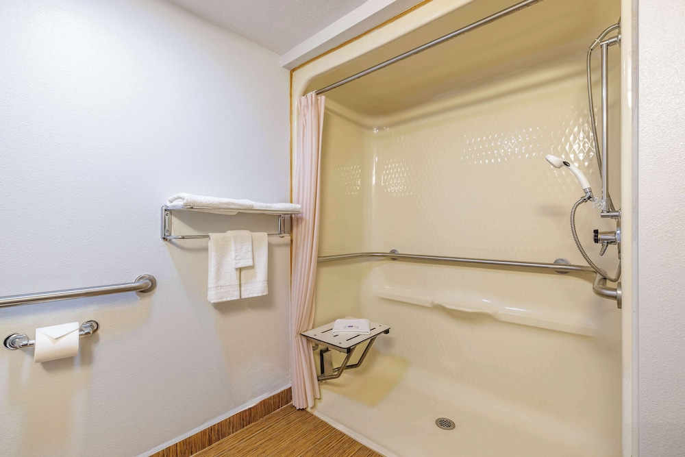 Motel 6 Auburn CA - photo 25