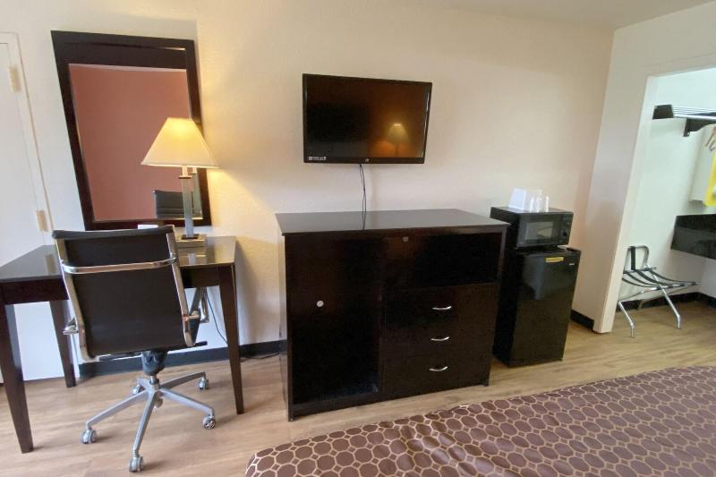 Landmark Hotel - photo 21