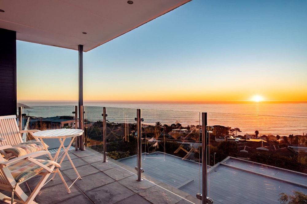 Spindrift — 4-Star Luxury Hotel in Cape Town, South Africa