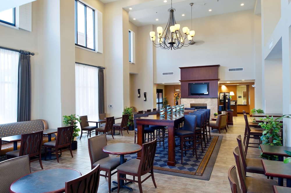 Hampton Inn & Suites Prescott Valley - photo 41