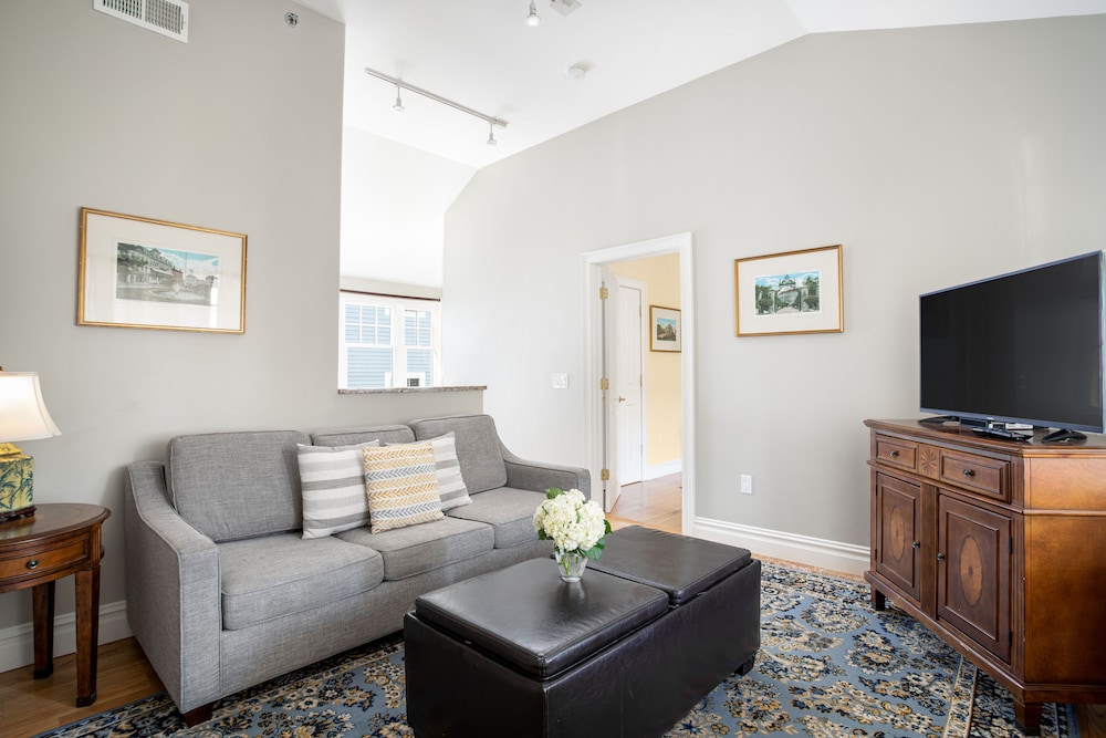 Pelham Court Hotel - photo 24