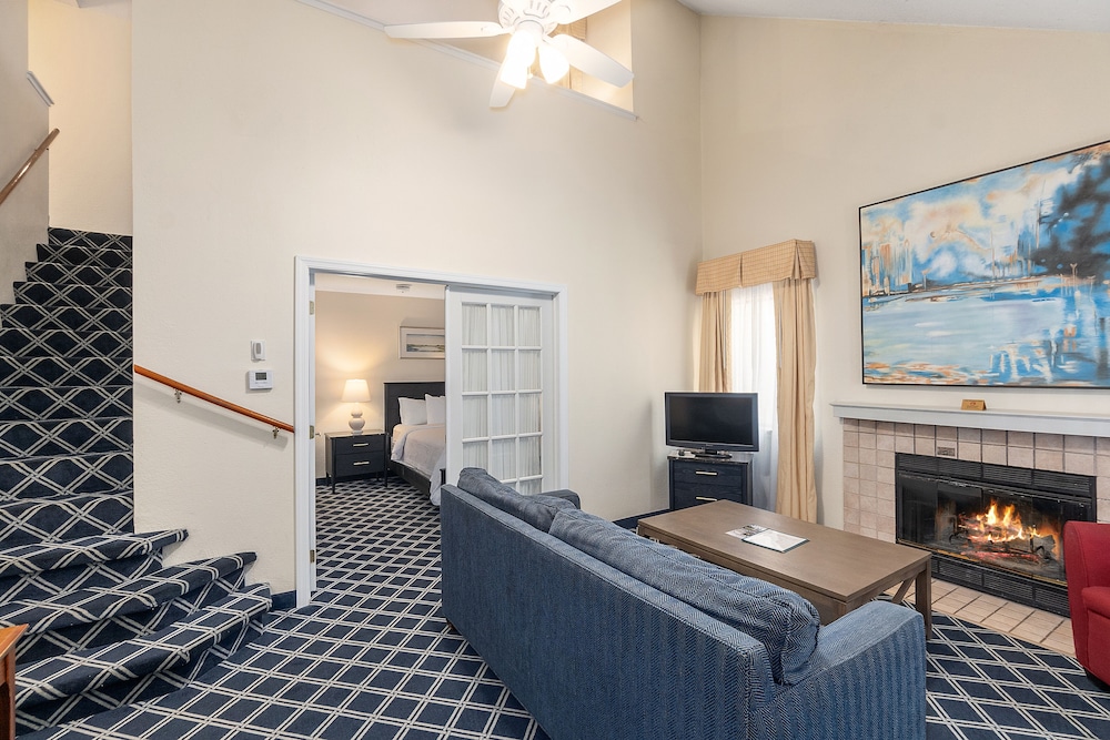 Residences at Daniel Webster - photo 28