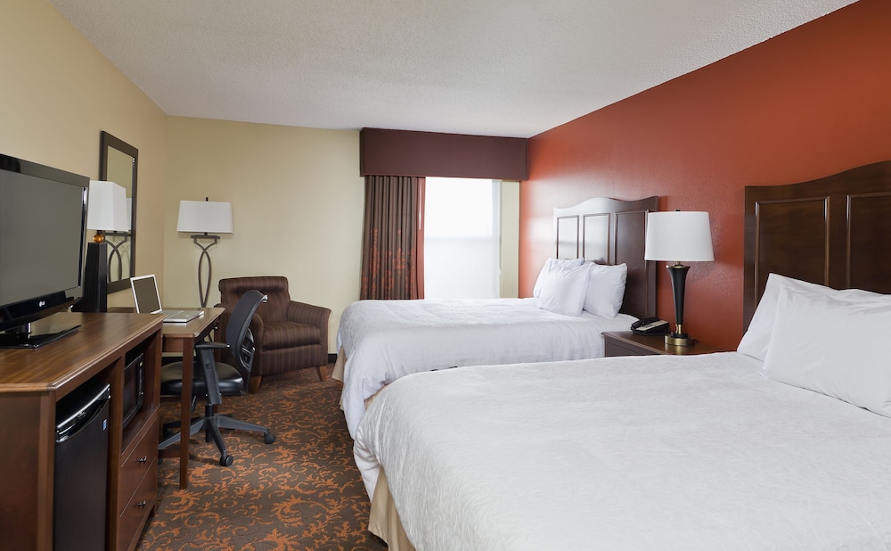 Hampton Inn Lubbock - photo 3