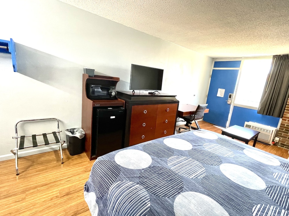 Rodeway Inn Nashville TN - photo 13