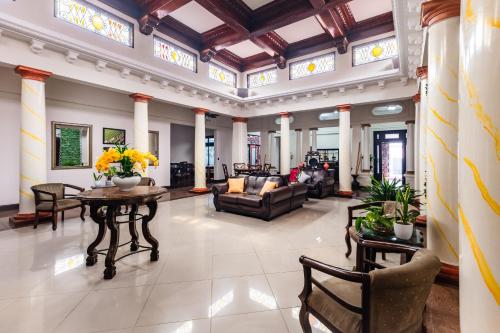 Hotel Majestad — San Jose — photo 3