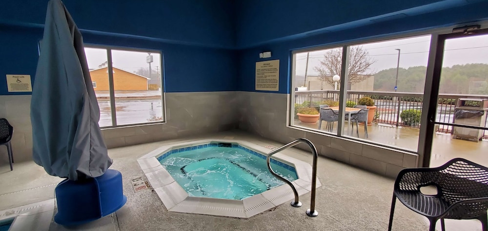 Hampton Inn Hillsville - photo 48
