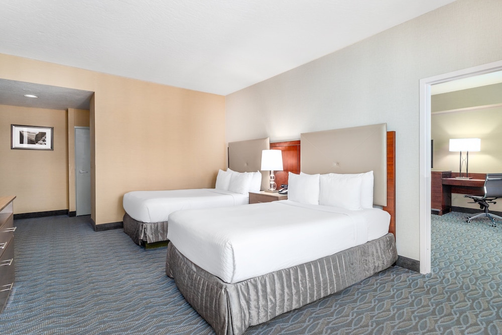 Crowne Plaza Los Angeles Harbor Hotel by IHG - photo 28