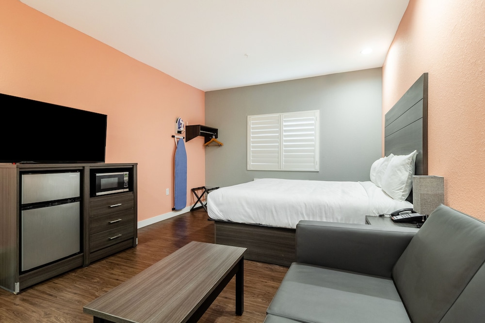 Scottish Inns & Suites Houston TX - photo 17